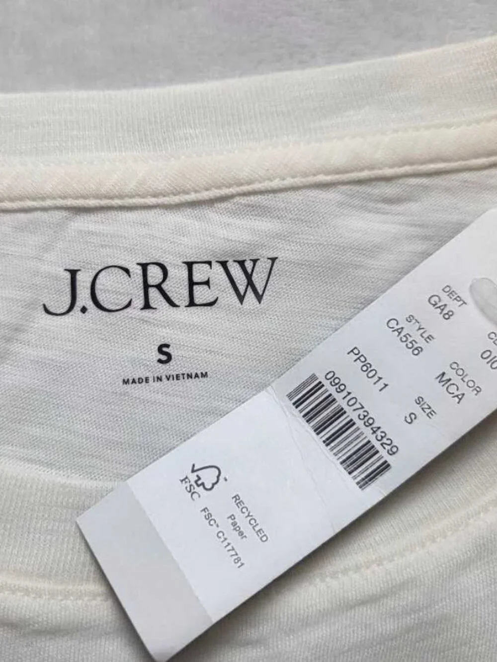 New S J.Crew Mermaid Swim Club, Montauk New York classic fit graphic  t-shirt